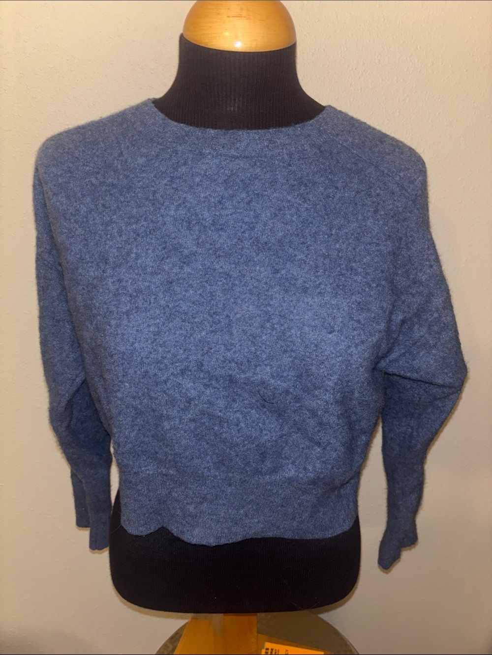Aspen 100% 2-ply Cashmere Cropped Cozy Crewneck Sweater - Blue size Large